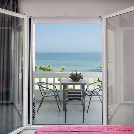 Byron Apartment