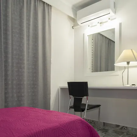 Byron Apartment *