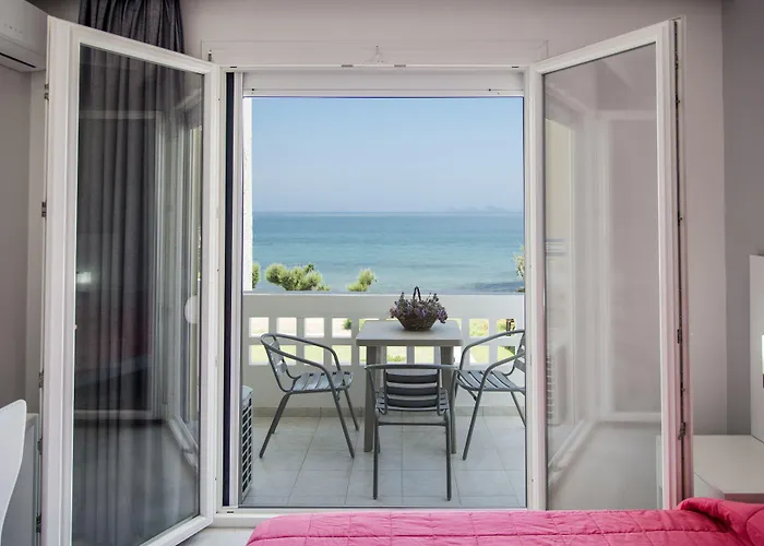 Byron Apartment