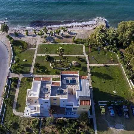 Byron Τιγκάκι